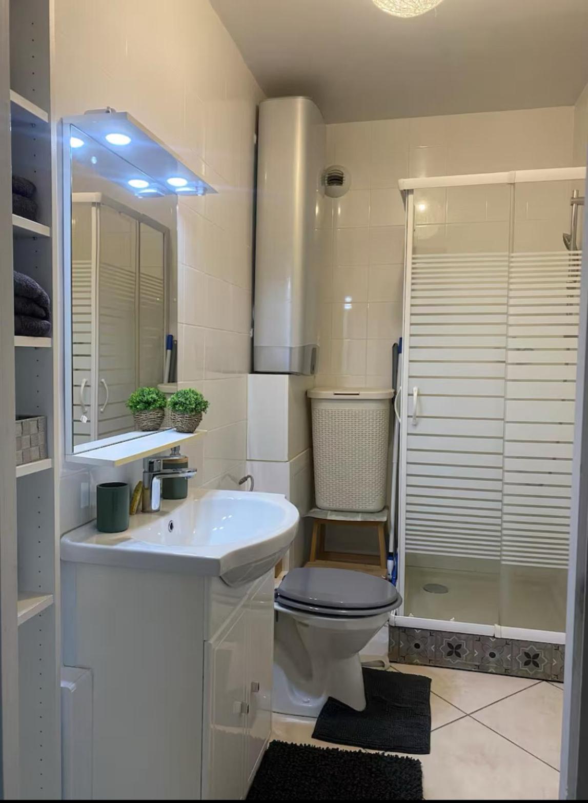 Proche Et Paris Apartment *