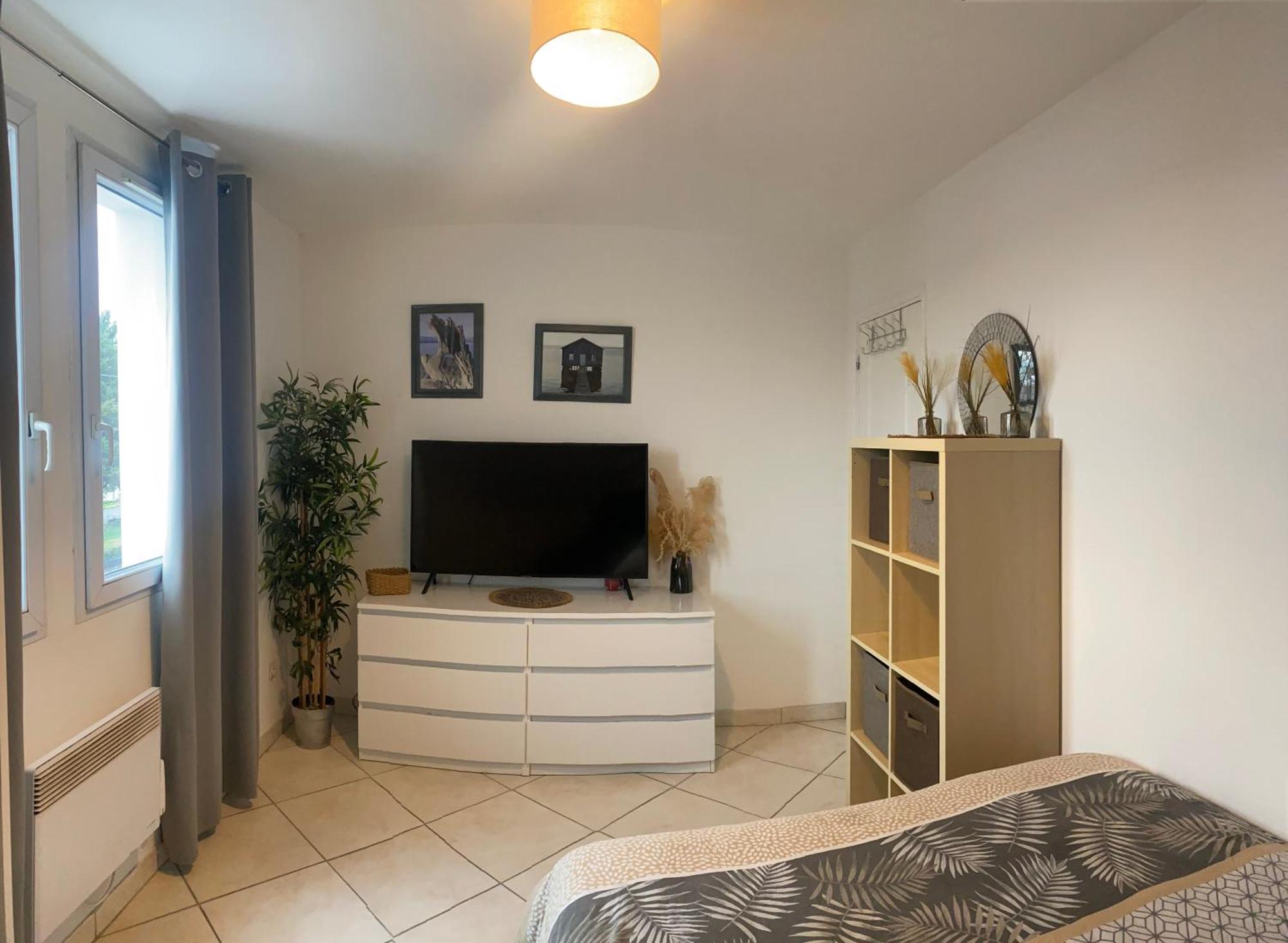 Apartment Proche Et Paris Saint-Thibault-des-Vignes